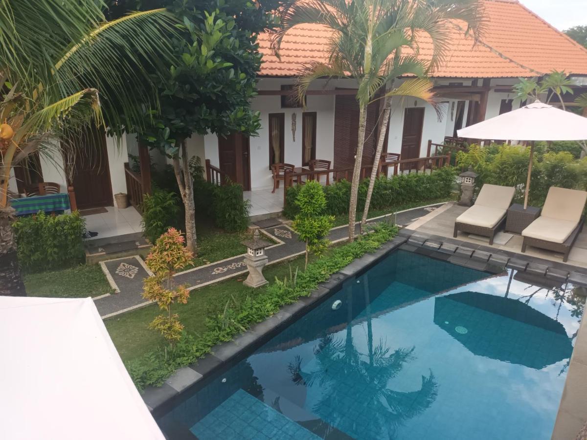 לינה וארוחת בוקר נוסה-למבונגן Isola D'Oro Lembongan מראה חיצוני תמונה