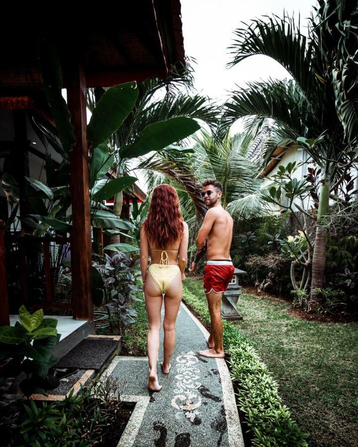 לינה וארוחת בוקר נוסה-למבונגן Isola D'Oro Lembongan מראה חיצוני תמונה