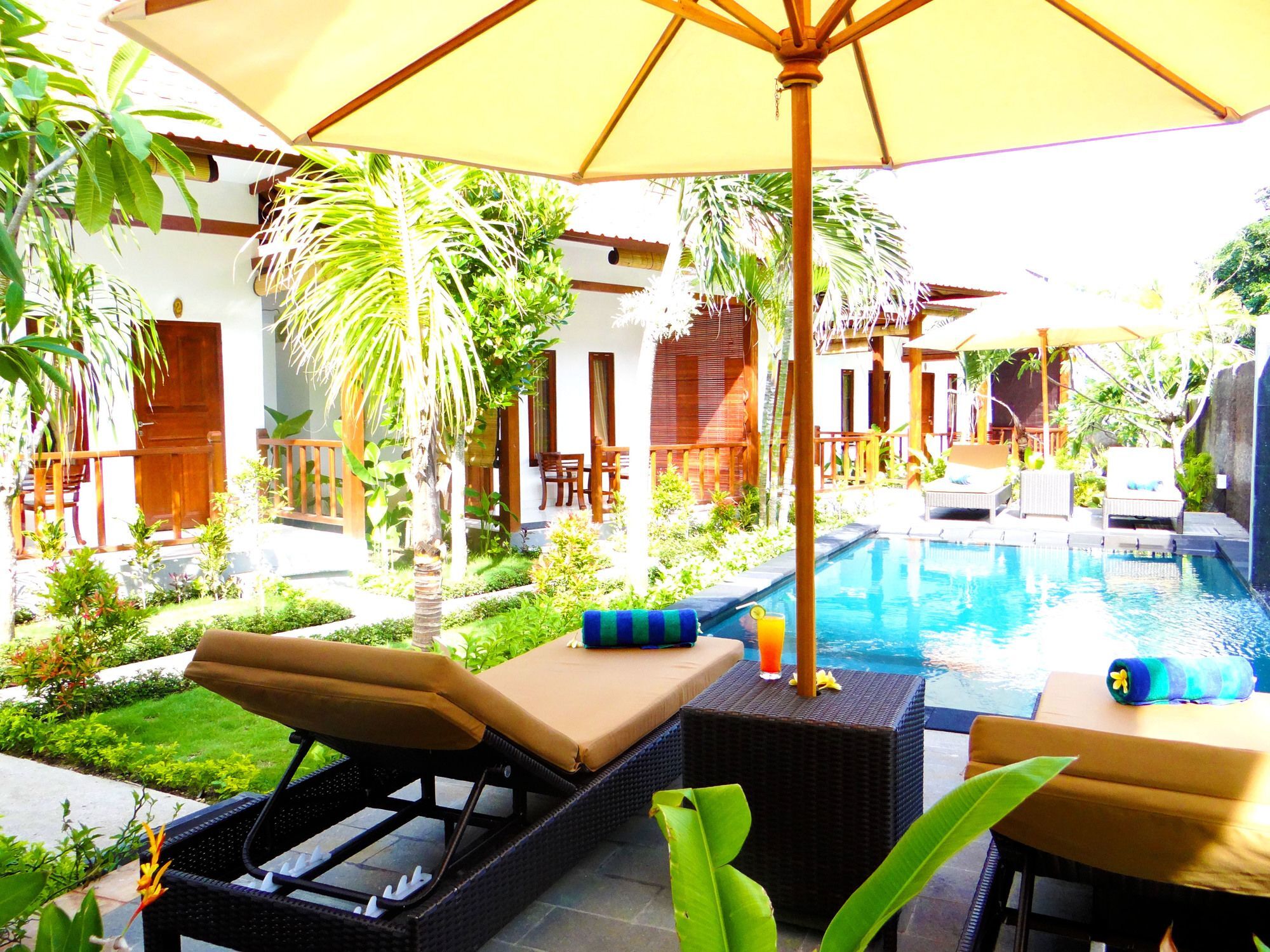 לינה וארוחת בוקר נוסה-למבונגן Isola D'Oro Lembongan מראה חיצוני תמונה